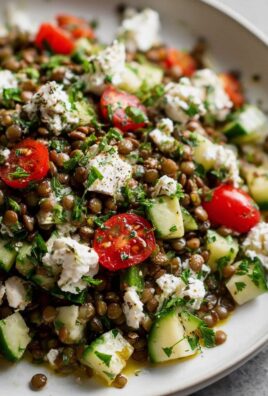 Mediterraner Linsensalat mit Feta: Schnell, frisch & gesund!
